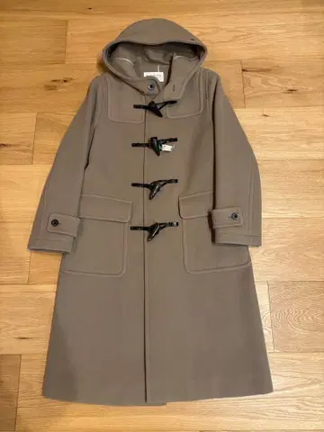 클리닝 완료 MACPHEE 투모로우랜드 베이지 더플 코트 34