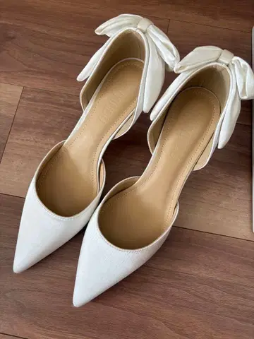 [ 웨딩 신발 ] 리본 포함 화이트 하이힐