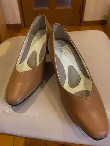 RAKUNA 정골 펌프스