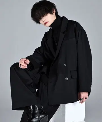 TR 더블 크로스 루즈 테일러드 더블 자켓 S 사이즈