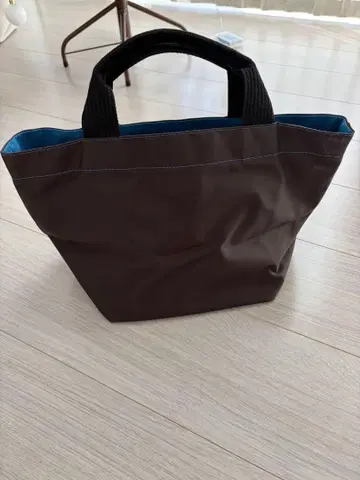 에르베샤 펠리에 1027N 브라운 x 블루 계열