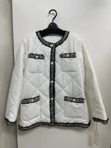 Sophia 충전솜 퀼팅 노카라 자켓 택 포함 새상품