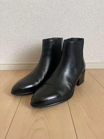 ZARA 사이드 고어 부츠 블랙 가죽 중간 힐