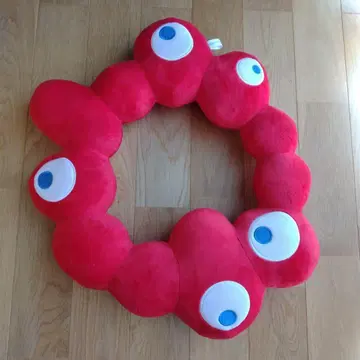 미야쿠미야쿠 Expo 2025 모자 봉제 인형