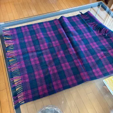 네이비와 핑크 체크 스톨