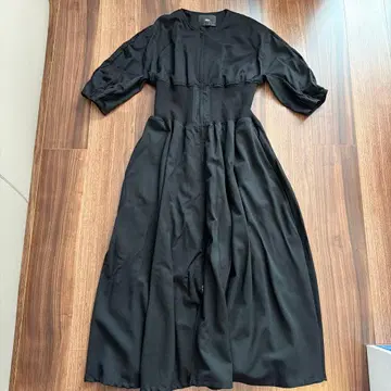 LADY LUCK LUCA 블랙 롱 원피스 칠부 소매