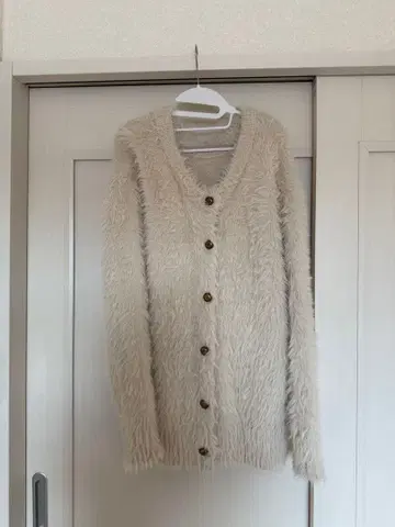 크림색 퍼 긴팔 가디건/L 사이즈