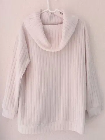 GLACIER 하이넥 스웨터 L 사이즈