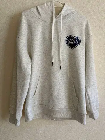 엑스걸 라이트 그레이 후드 부착 후드티 하트
