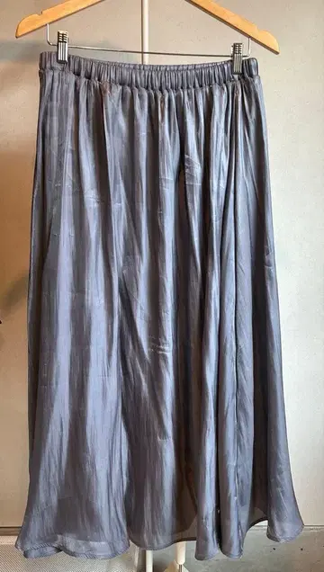 ZAMPA 그레이 플레어 스커트 M 사이즈 폴리에스테르