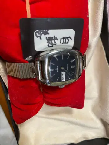 세이코 자동 와인딩 손목시계 사각형 블랙 완동품 35mm 달력 새상품급