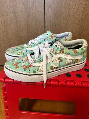 미사용 새상품 vans 토이 스토리 콜라보 한정판 모델 스니커즈 230