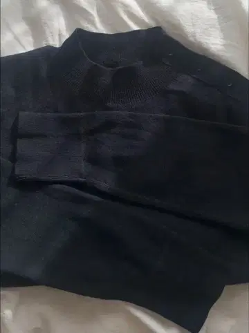 [ 주말 한정판 가격 인하 ] MHL 어깨 버튼 니트