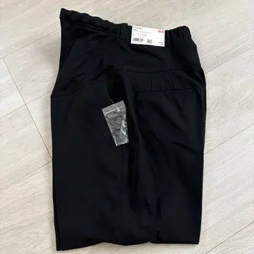 유니클로 스마트 앵클 마터니티 팬츠 블랙