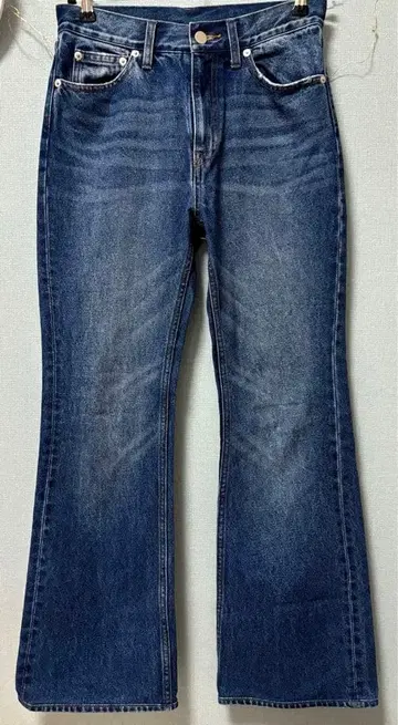 ATTISESSION 플레어 데님 팬츠 / 466