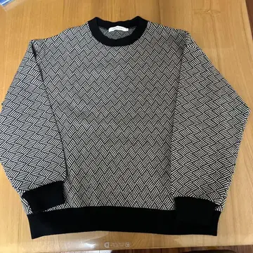 니트 스웨터 긴팔