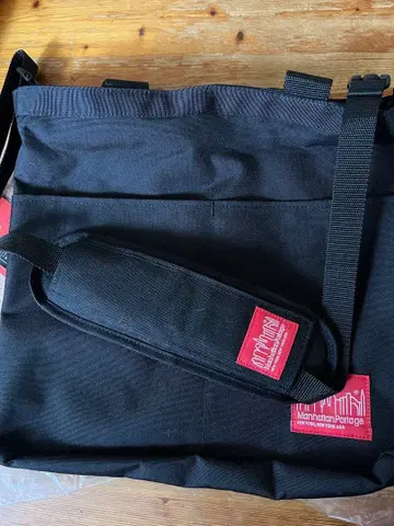 맨하탄 포티지 블랙 숄더백