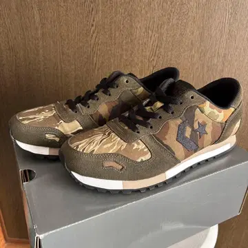XLARGE / CONVERSE 카모플라쥬 스니커즈 26.5cm
