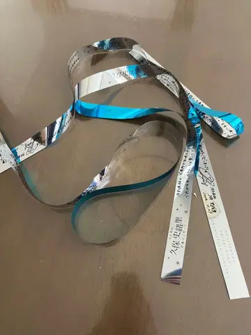 노기자카46 쿠보 시오리 졸업 리본