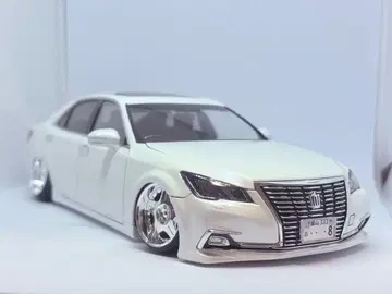 1/24 21 크라운 로얄 살롱 아오시마