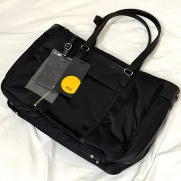 ace. GENE LABEL 비에나