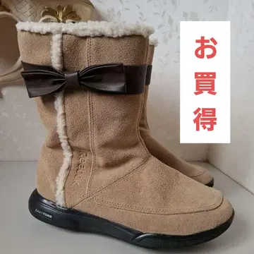 리복 리본 포함 베이지 어그 부츠 천연 가죽 새상품급