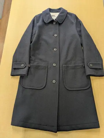 MHL 네이비 스탠 칼라 울 코트 다크 그레이 버튼 포함