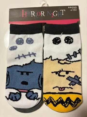 USJ 한정판 스누피 호러 나이트 삭스 2족 세트 22~25cm