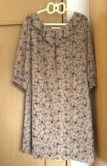 로즈 티아라 42 사이즈 백리본