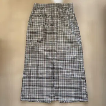 새상품급 오페크 체크 무늬 타이트 스커트 38/M