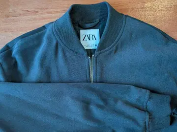 ZARA 다크 그레이 풀 지퍼 자켓 & 스커트 셋업