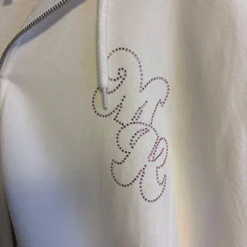 FRUITS ZIPPER 마츠모토 카렌 2025 생탄제 후드티