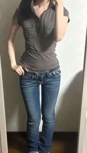 트루 릴리젼 로우라이즈 y2k