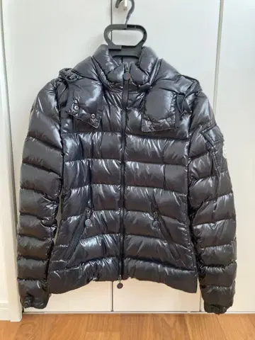 Moncler 블랙 다운 자켓
