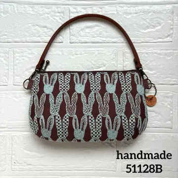 51128B 핸드메이드 미나 페르호넨 손잡이 달린 파우치