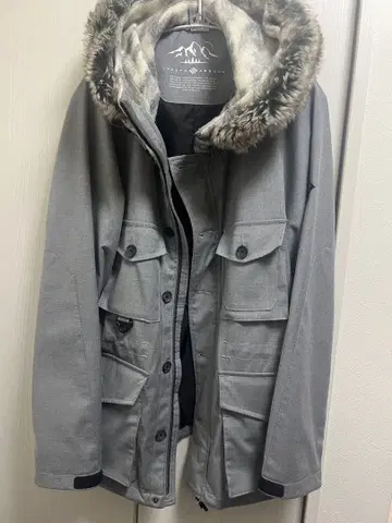 JOSEPH ABBOUD 그레이 더플 코트