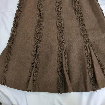 브라운 프릴 플레어 스커트