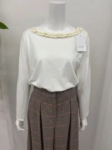 미사용 새상품 JUDY 옷깃 프릴 긴팔 티셔츠 38size