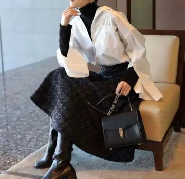 arpege story 라메 트위드 미디 스커트