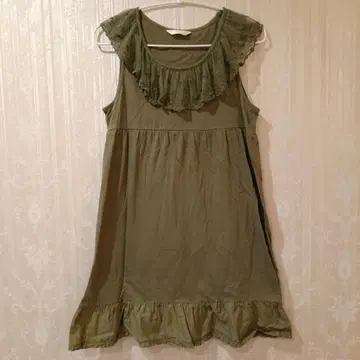 핑크하우스 레이스 포함 티셔츠 튜닉 카키