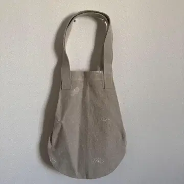 미나 페르호넨 choucho 베이지 토트백