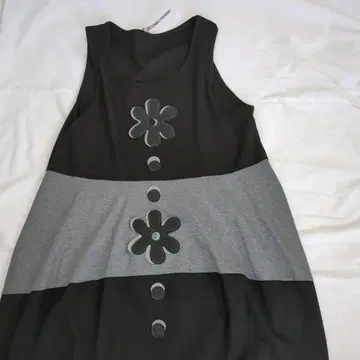 플라워 모티브 슬리브리스 튜닉