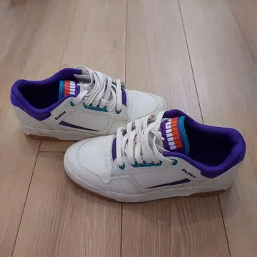 PUMA x buttergoods 스니커즈 화이트/퍼플