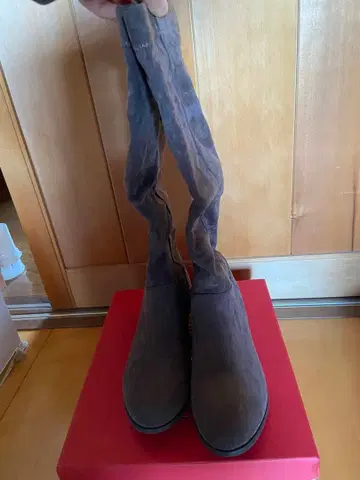 브라운 스웨이드 롱 부츠