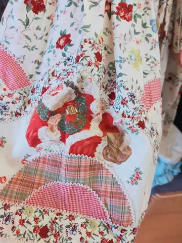원더풀 월드 산타 클로스 패치 꽃무늬 스커트 레어