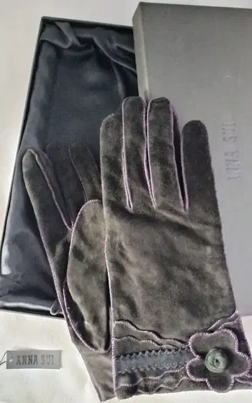 안나수이 스웨이드 가죽 장갑 미사용 새상품 박스형