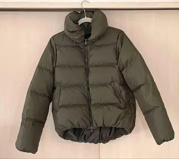 Theory 올리브 다운 자켓 M