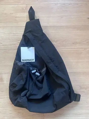 MARMOT SLING BAG