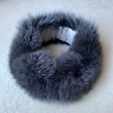 그레이 퍼 머플러