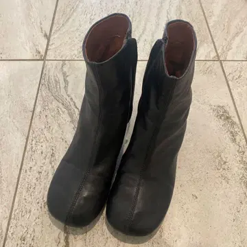 ZARA 38 사이즈 블랙 부츠